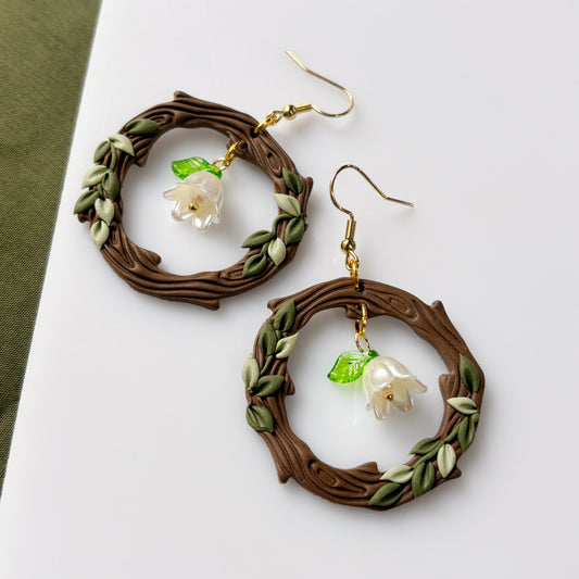 WOODLAND VINE CIRCLE EARRINGS