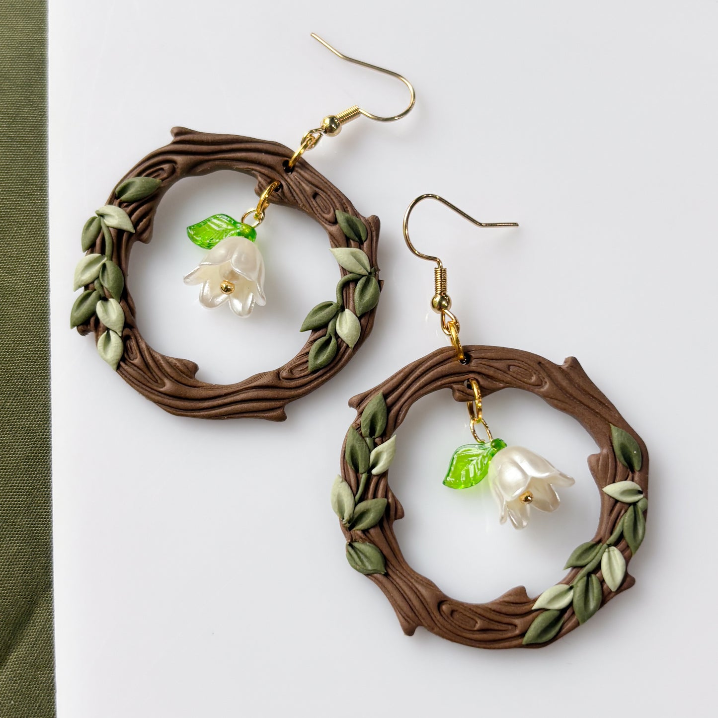 WODLAND VINE CIRCLE EARRINGS