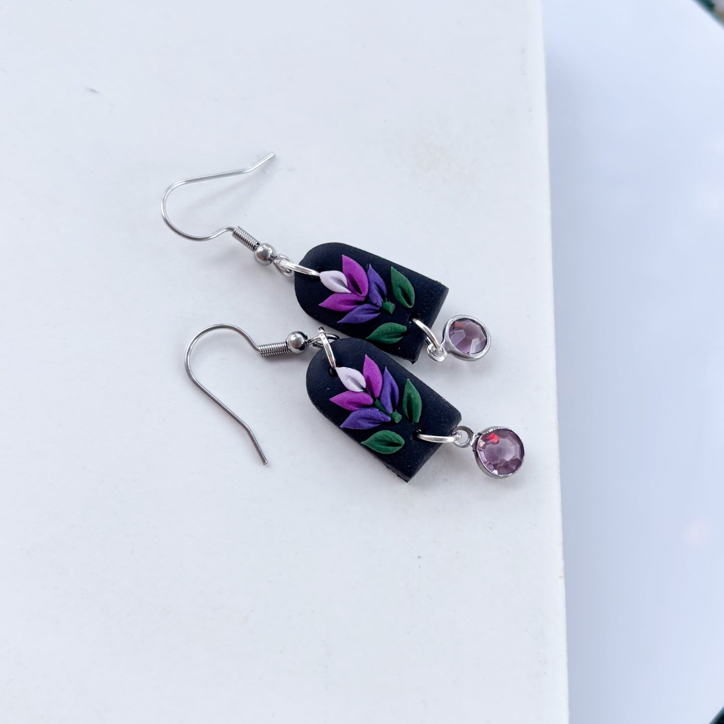 LAVENDER ARCH EARRINGS