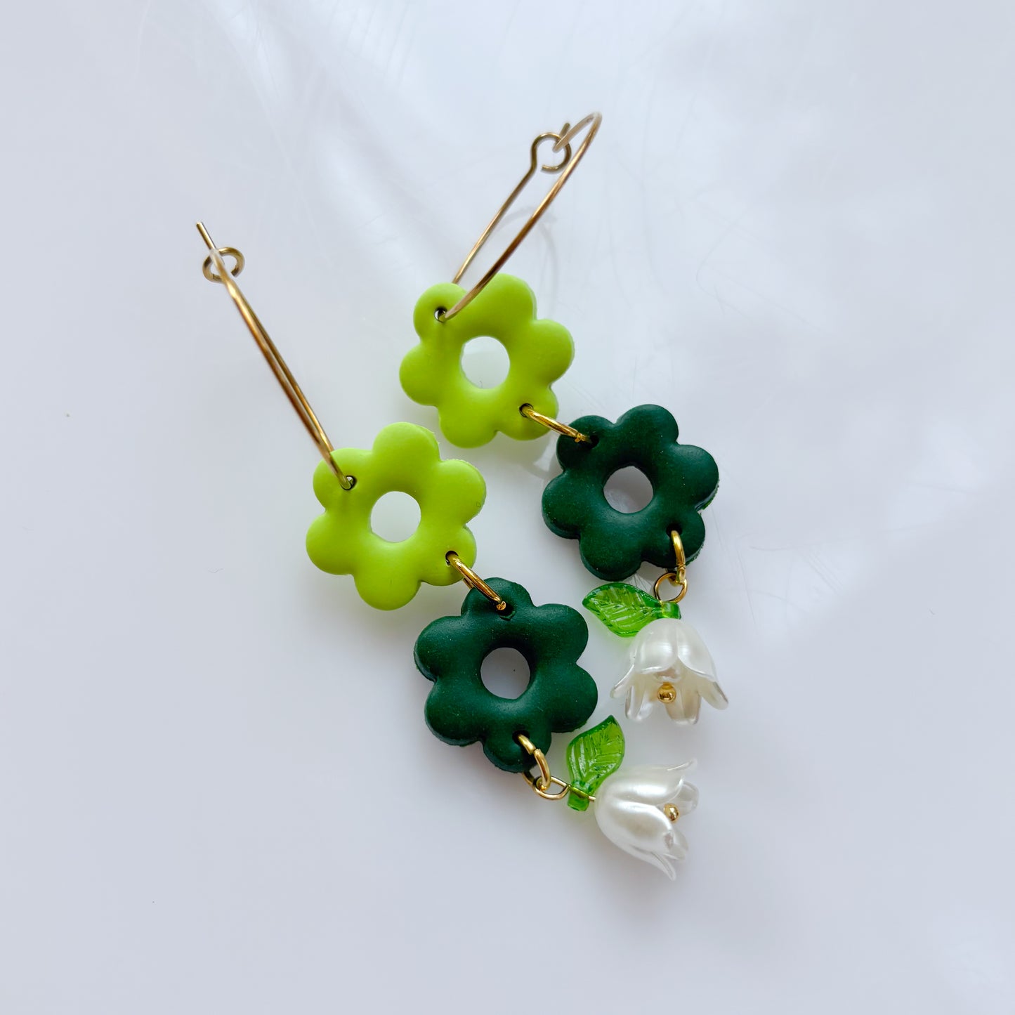 GREEN FLOWER EARRINGS (HOOPS)