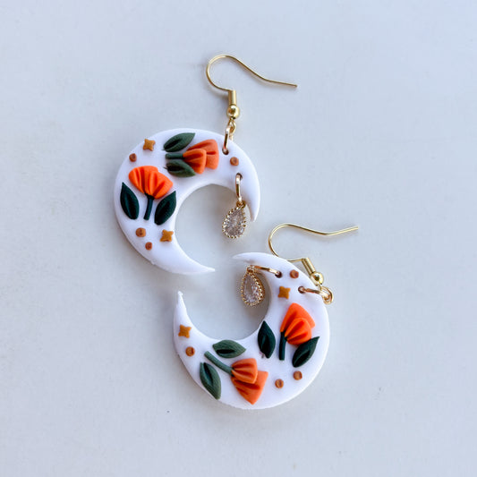 WHITE POPPY MOON EARRINGS (REGULAR)
