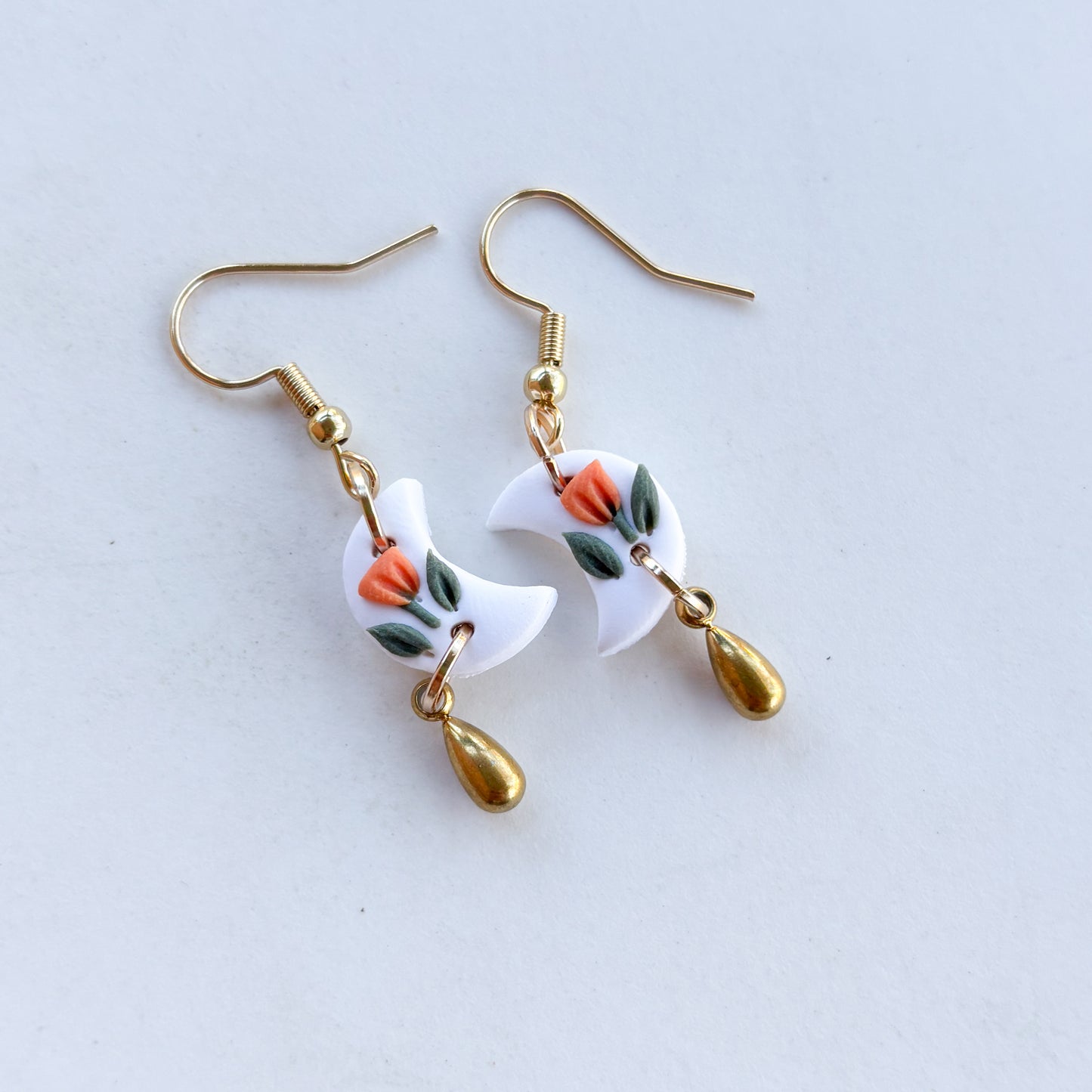WHITE POPPY MOON EARRINGS (MINI)