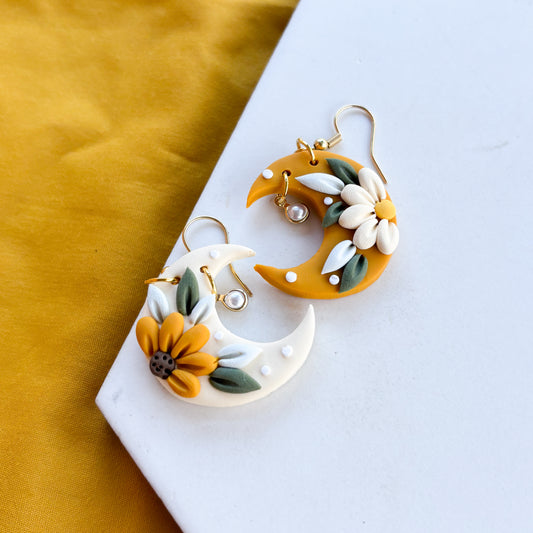 DAISY SUNFLOWER MOON EARRINGS (REGULAR)