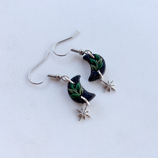 BLACK SPARKLE HARVEST VINE MOON EARRINGS (MINI)