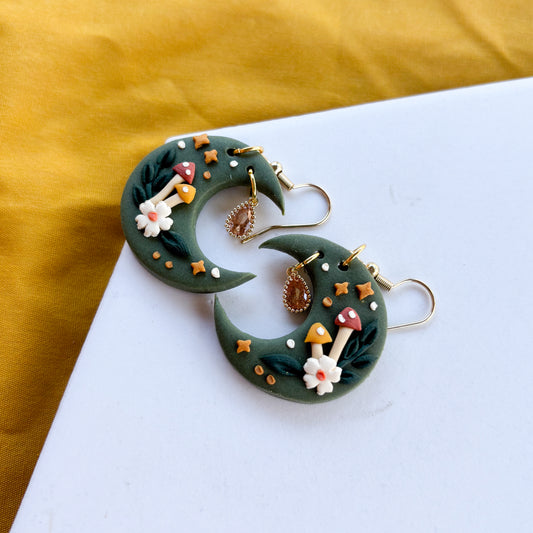 MUSHROOM MOON EARRINGS (REGULAR)
