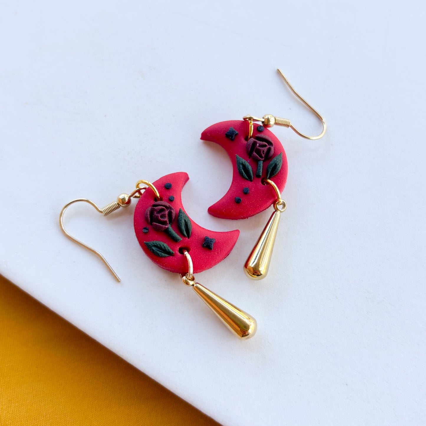 GOTHIC ROSE OMBRE MOON EARRINGS (MEDIUM)