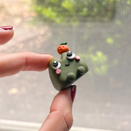 FROG FIDGET WITH SPINNY ORANGE