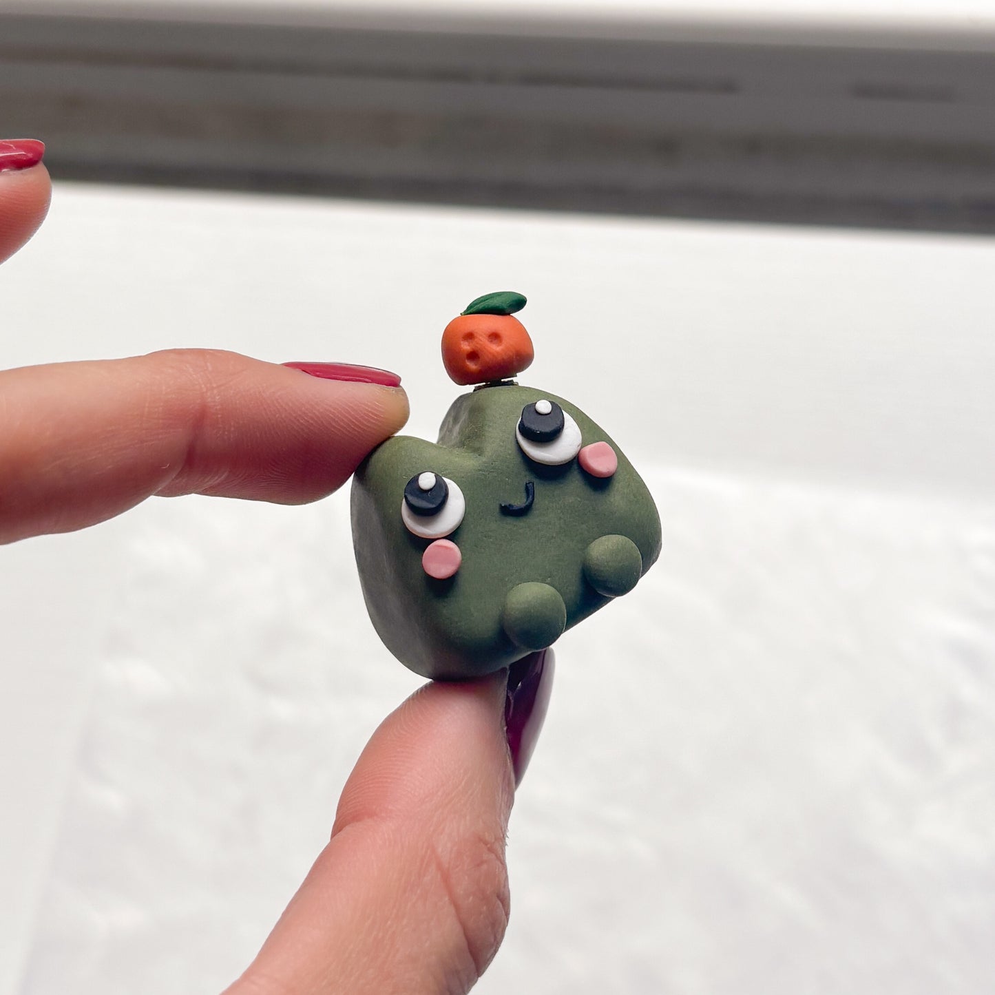 FROG FIDGET WITH SPINNY ORANGE