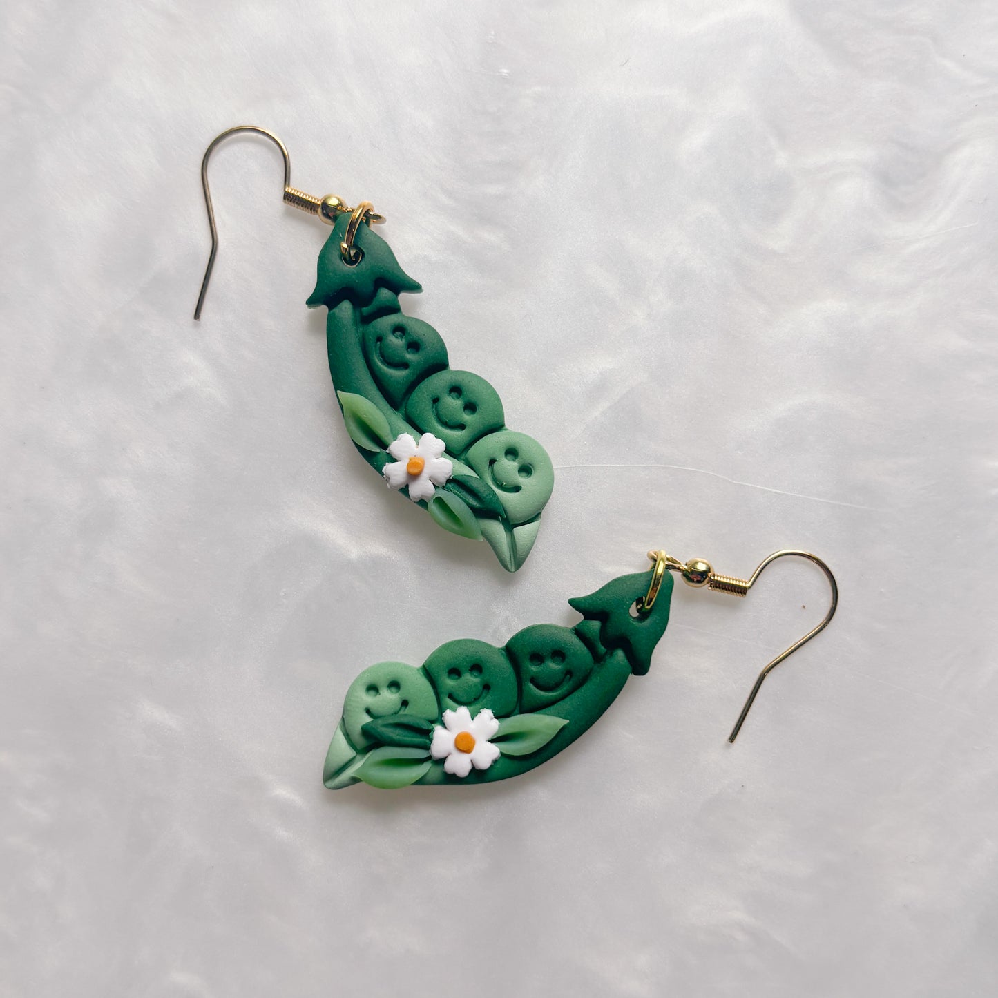 SNAP PEA EARRINGS