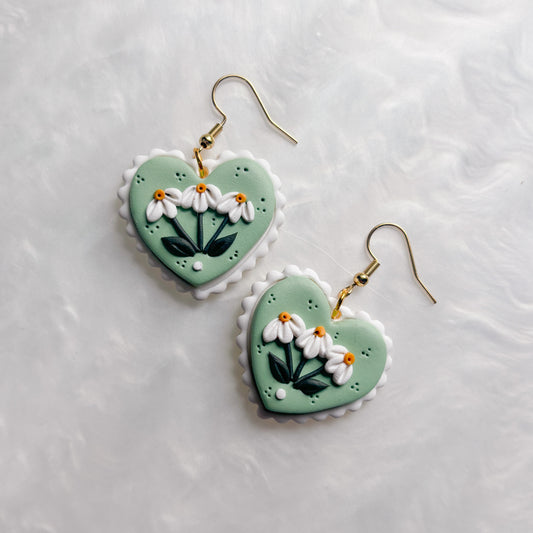 GREEN DAISY FLORAL HEART EARRINGS