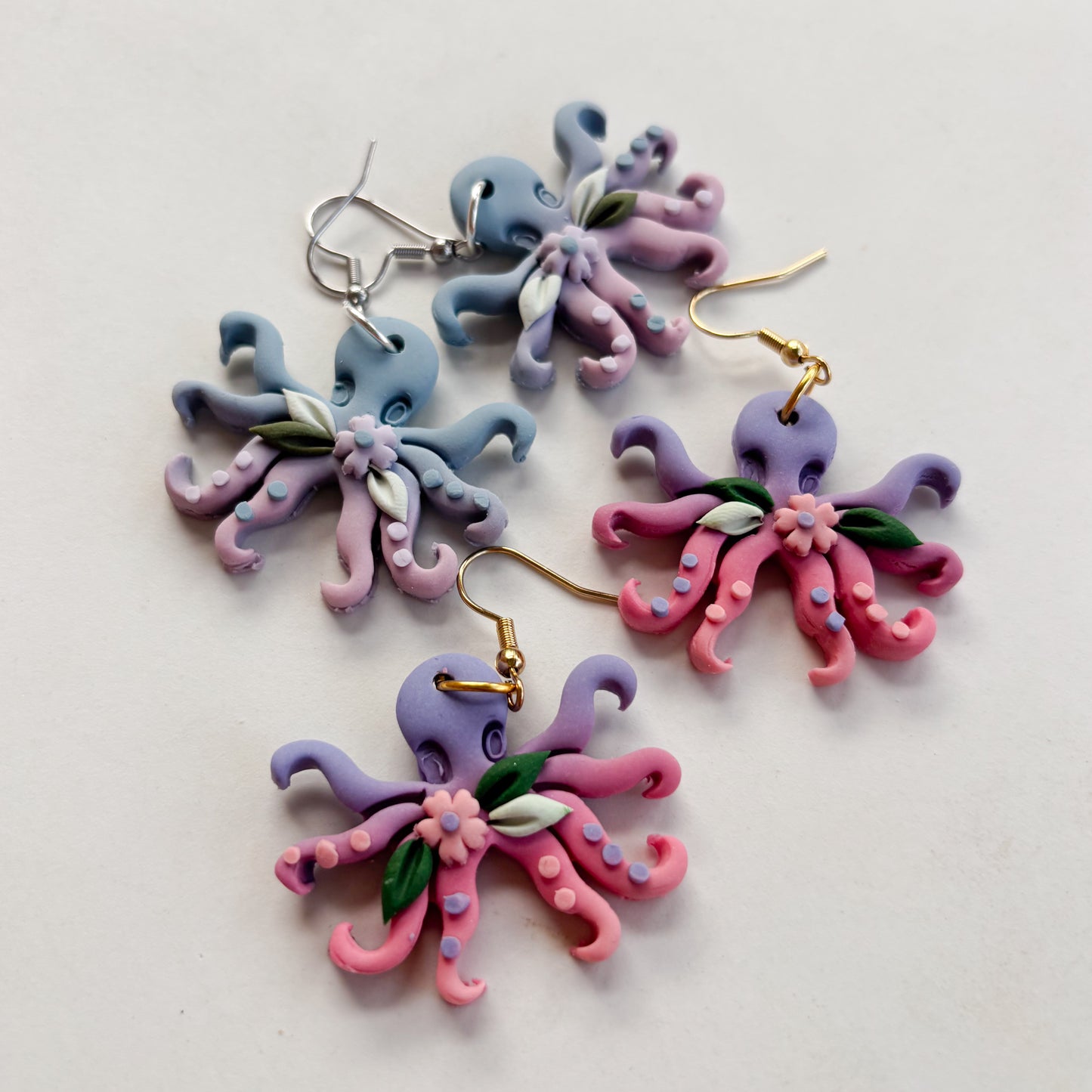OCTOPUS EARRINGS (PURPLE BLUE)