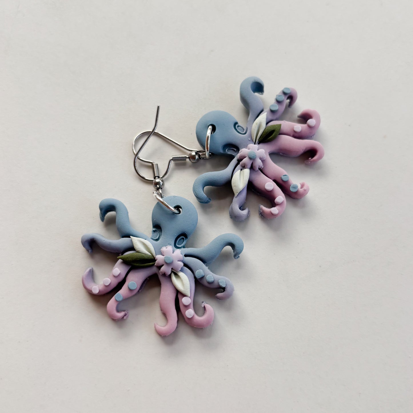 OCTOPUS EARRINGS (PURPLE BLUE)