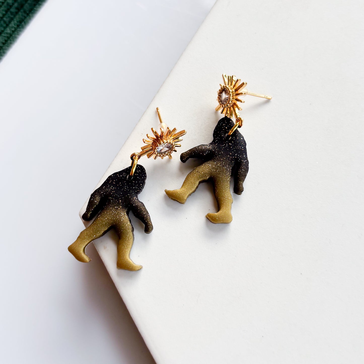 BIGFOOT STUD EARRINGS