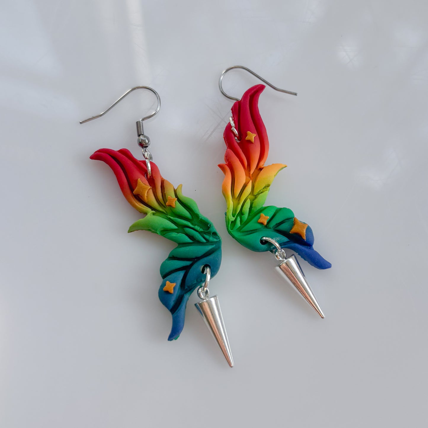 RAINBOW GROTTO FAIRY WING EARRINGS (RAINBOW)