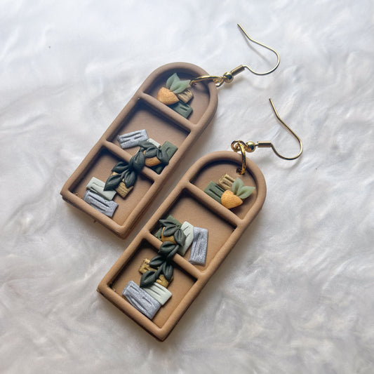 PLANT BOOKSHELF EARRINGS