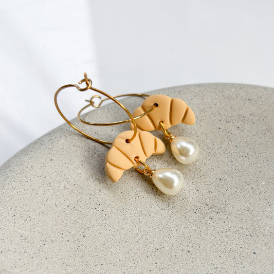 CROISSANT HOOP EARRINGS