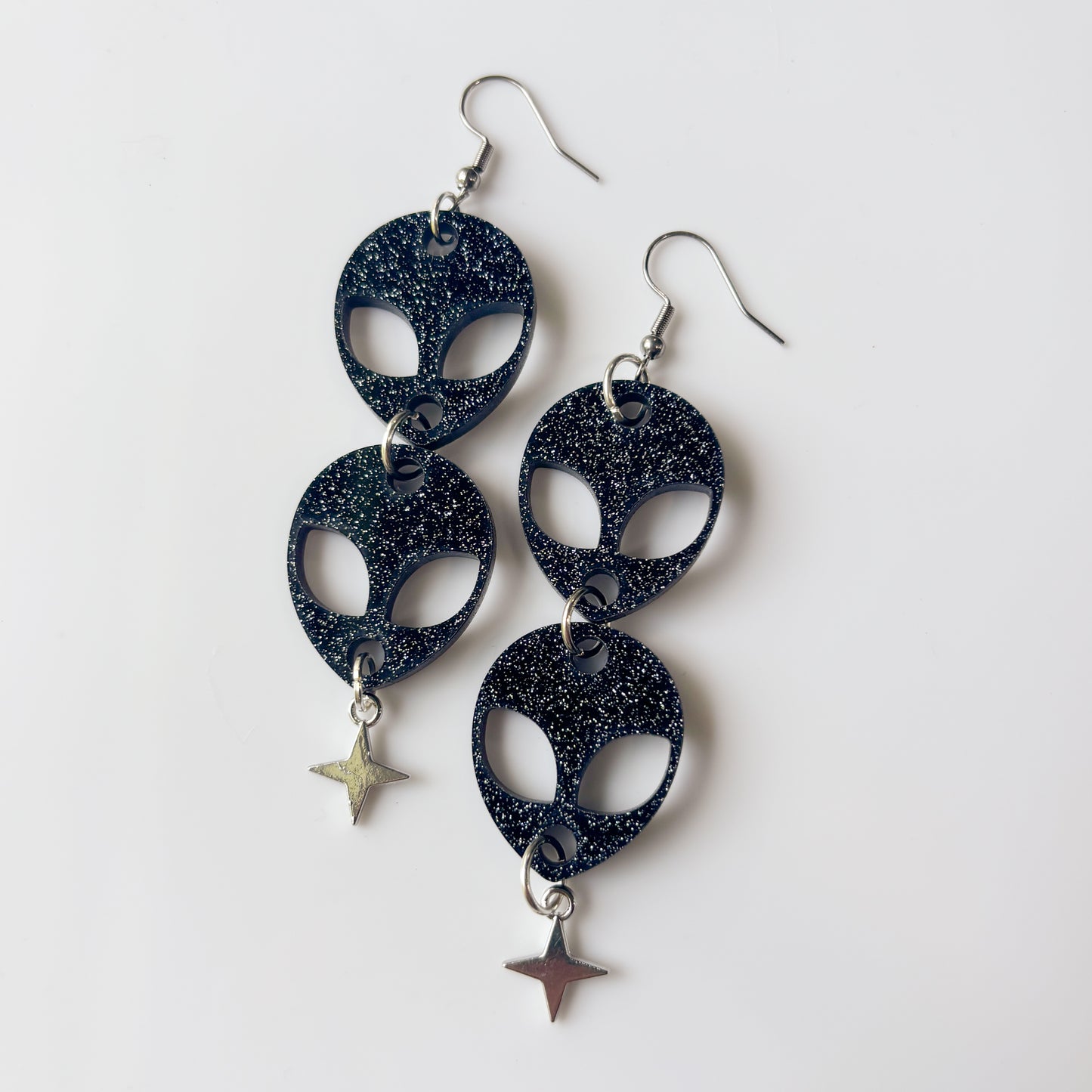 BLACK ALIEN DUO ACRYLIC EARRINGS