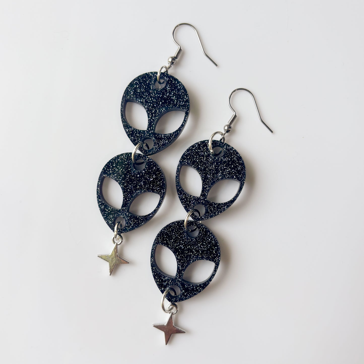 BLACK ALIEN DUO ACRYLIC EARRINGS