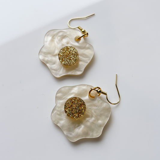 EGG ACRYLIC EARRINGS