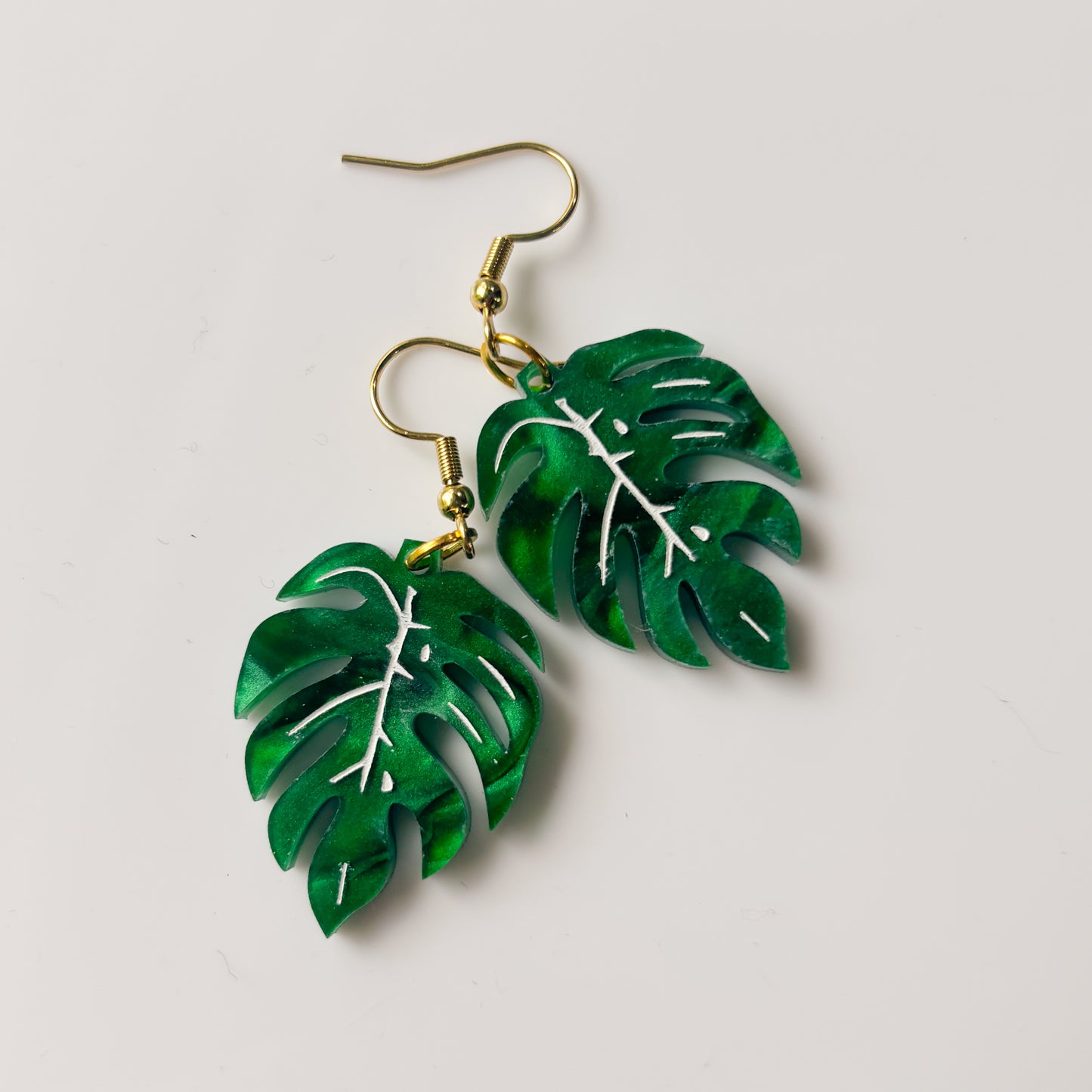 MONSTERA ACRYLIC EARRINGS