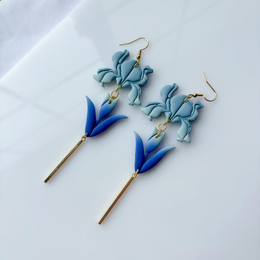 IRIS EARRINGS (GLACIER MELT)