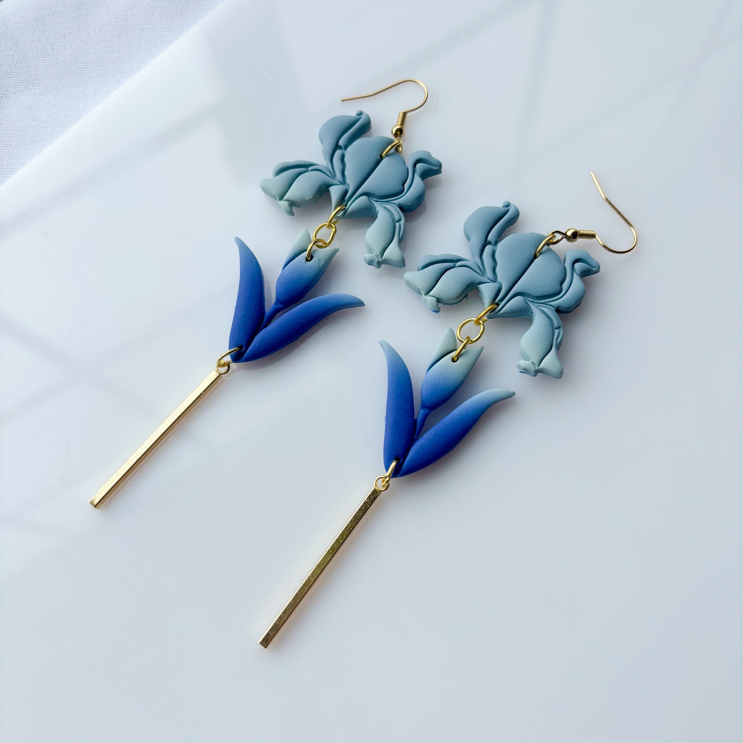 IRIS EARRINGS (GLACIER MELT)