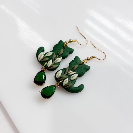 GREEN VINE CAT EARRINGS (VERSION 1)