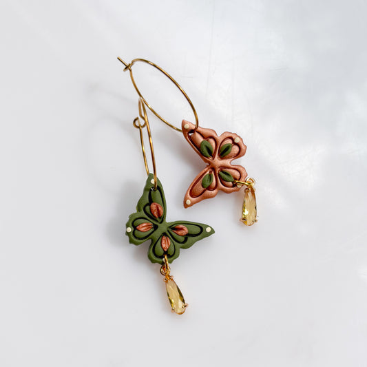 GREEN & COPPER MISMATCHED BUTTERFLY HOOP EARRINGS