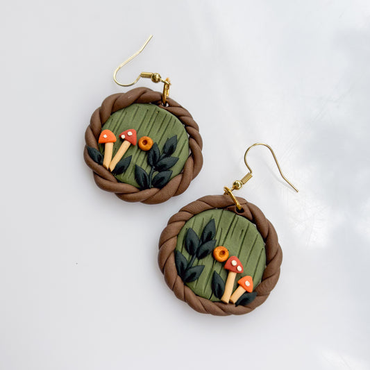 FALL HOBBIT DOOR EARRINGS