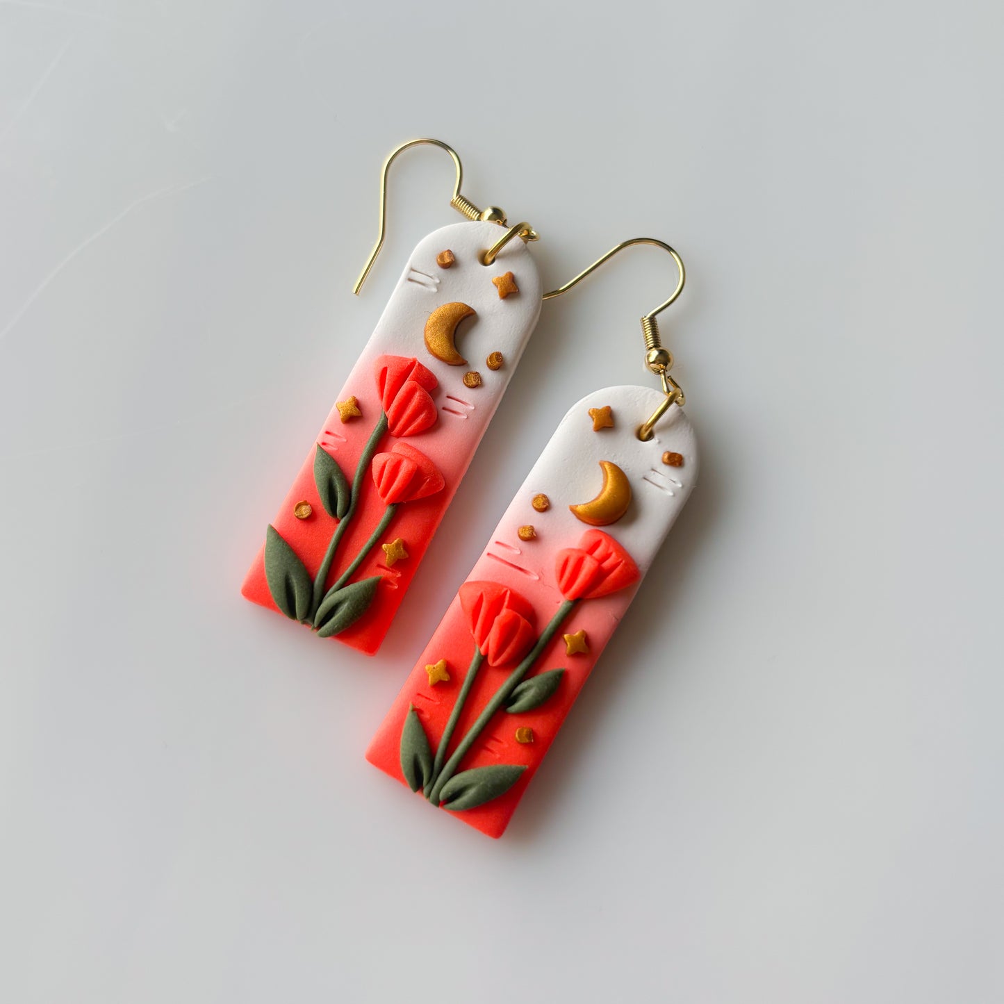 POPPY TALL ARCH EARRINGS