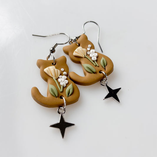 BROWN FLORAL CAT EARRINGS