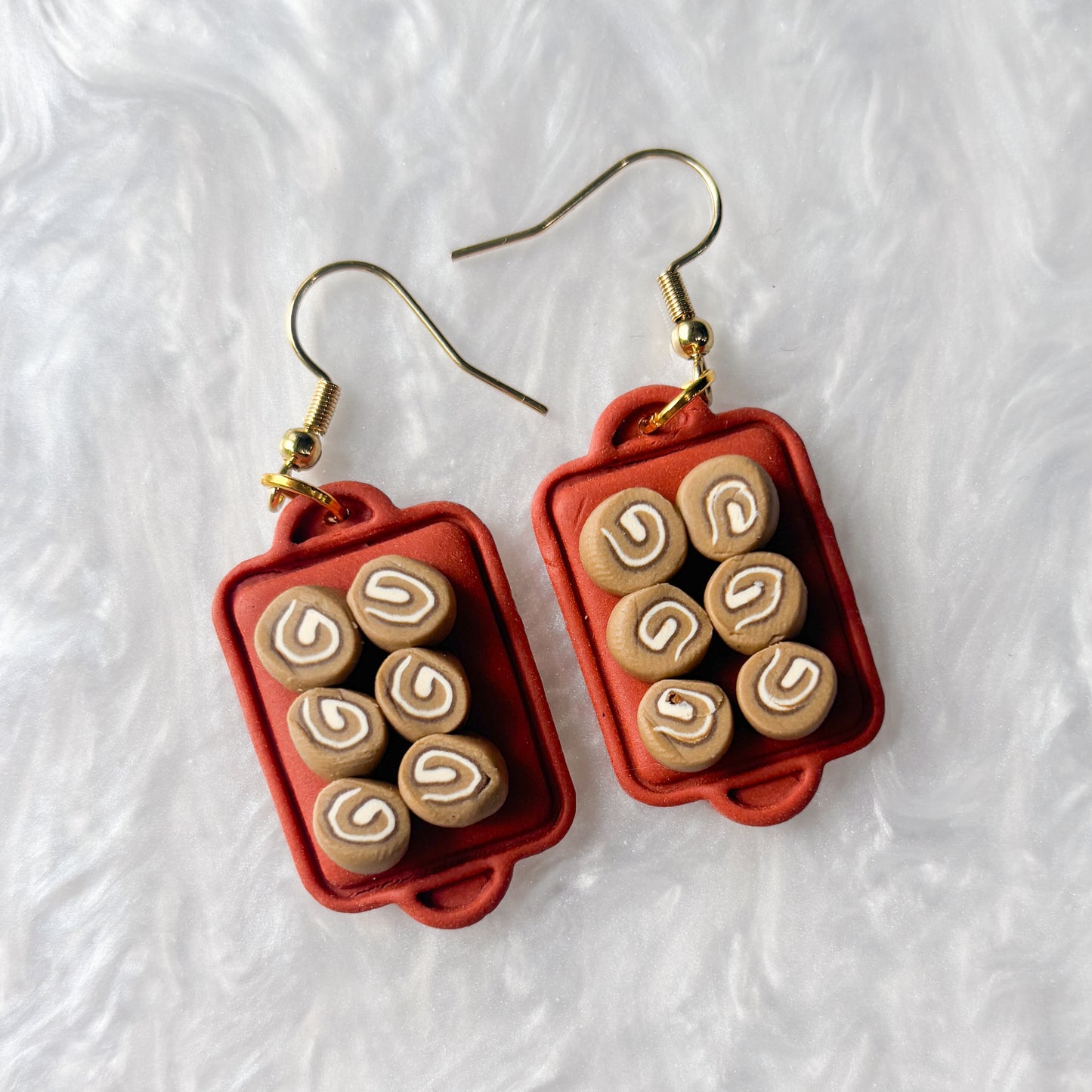 CINNAMON ROLL TRAY EARRINGS