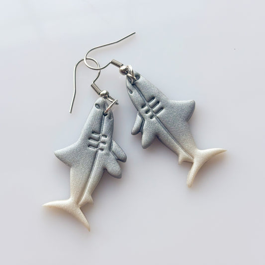 SHARK EARRINGS (SILVER)