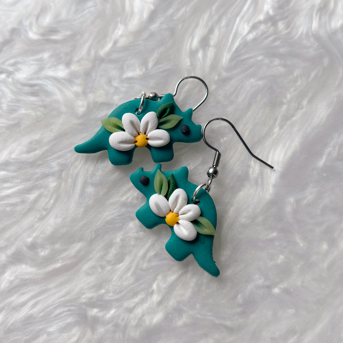 DAISY DINO EARRINGS (TRICERATOPS)