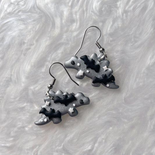 BAT DINO EARRINGS (STEGOSAURUS)