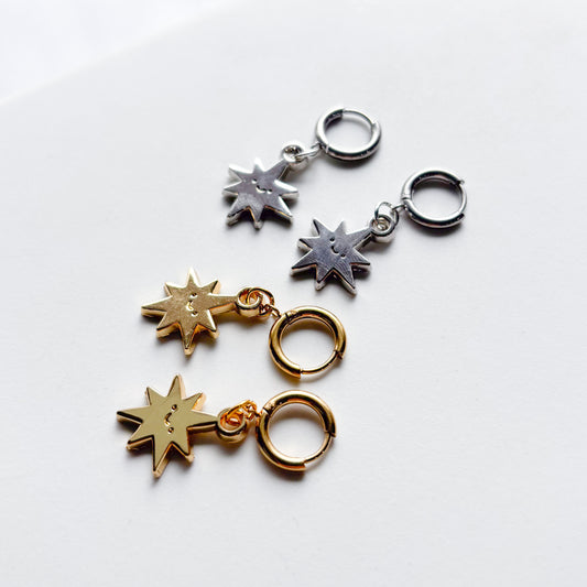 SMILING SPIKY STAR METAL HUGGIE HOOP EARRINGS
