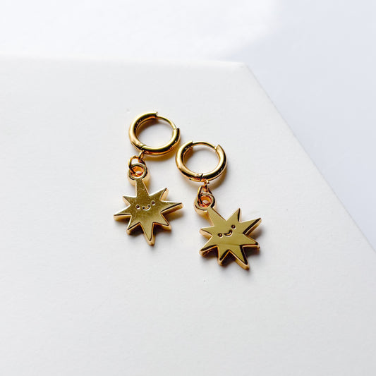 SMILING SPIKY STAR METAL HUGGIE HOOP EARRINGS