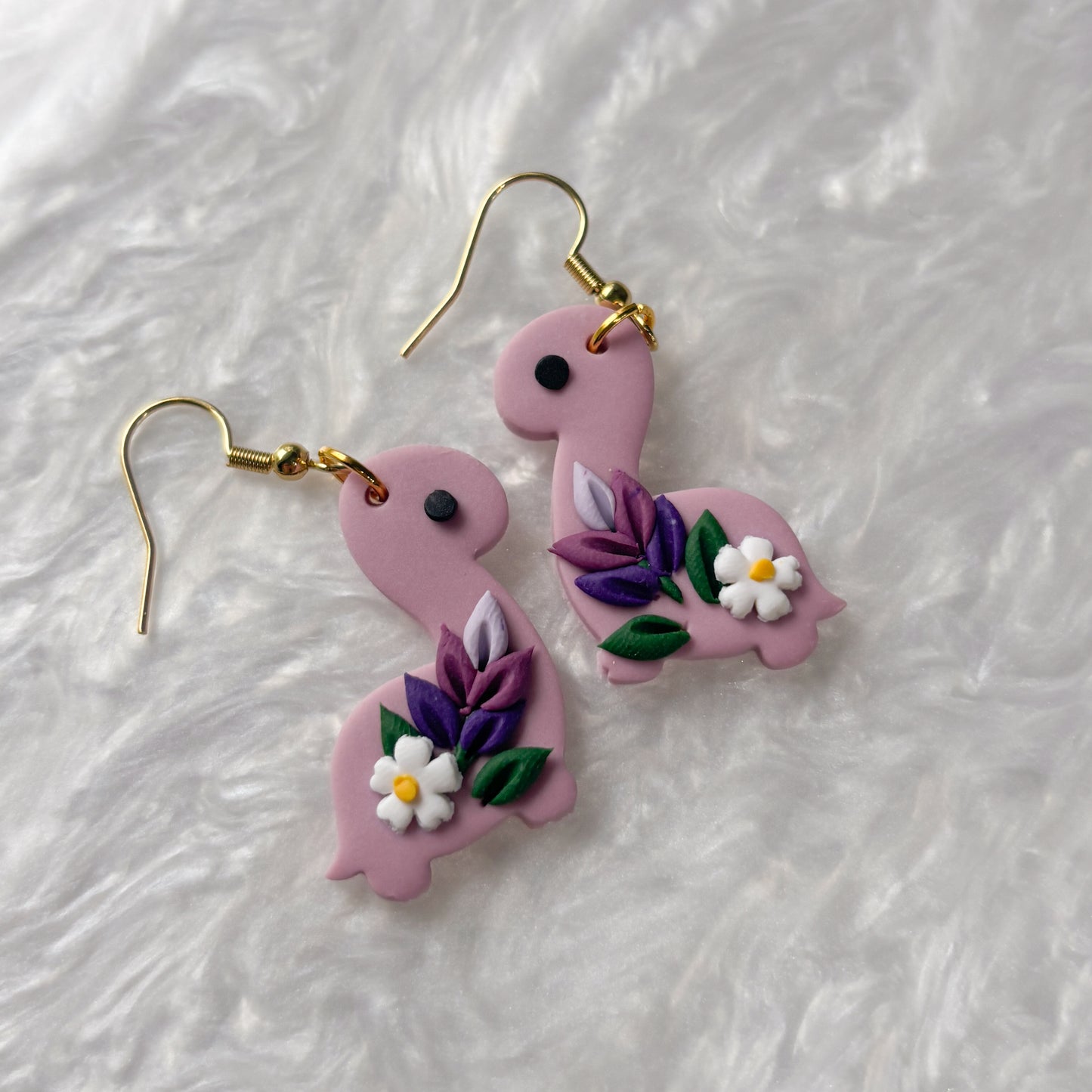 LAVENDER DINO EARRINGS (BRONTO)
